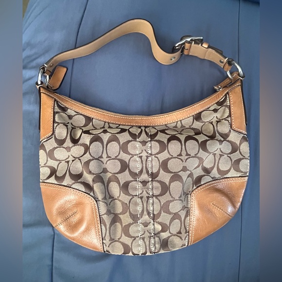 COACH Large Leather Hampton Signature Jacquard Clip Hobo Shoulderbag Brown - EUC - Picture 3 of 16